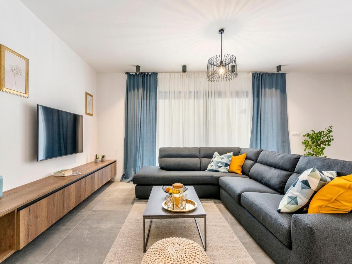 Isabela - Prc423 By Interhome Holiday home